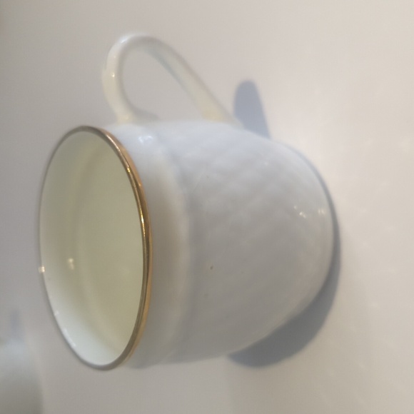 6 Bone China Gant White Tea Cups with Gold Trim - Good Condition - Picture 2 of 3